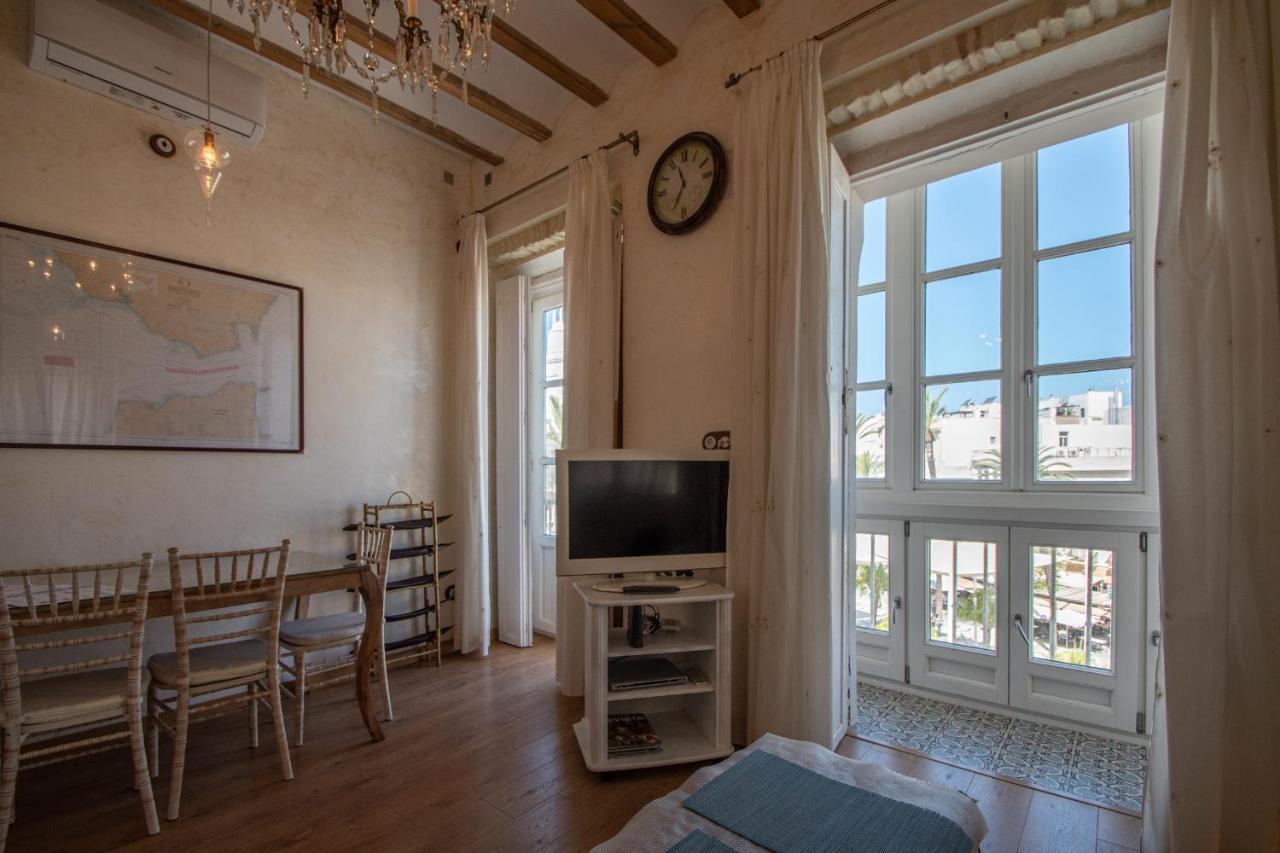 Apartamento Sherezade Y La Ciudad De 加的斯 外观 照片